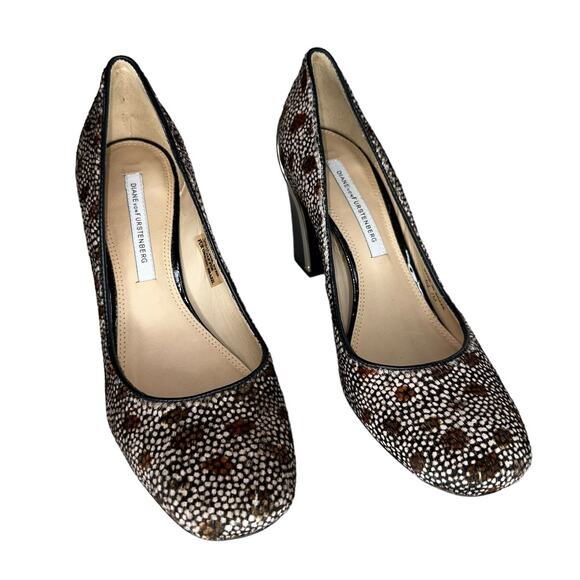 Diane Von Furstenberg Vintage Real Calf Fur Animal Print Block Heel Pumps Sz 7 - Picture 3 of 12
